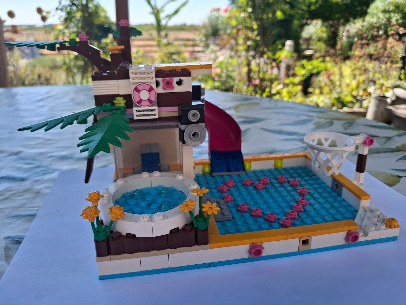 Lego Friends Heartlake City Zwembad (41008) - bijna compleet, Kinderen en Baby's, Speelgoed | Bouwstenen, Ophalen of Verzenden