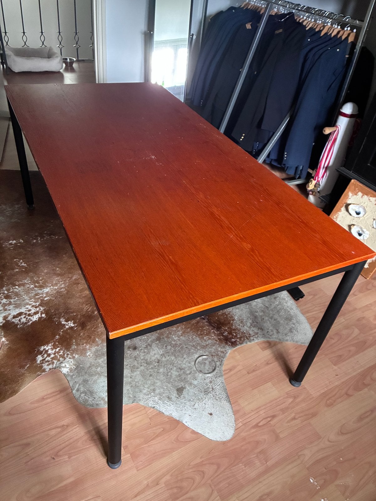 IKEA Bureau 160x80 cm, kersenkleur, gebruikt, Ophalen, In hoogte verstelbaar, Gebruikt
