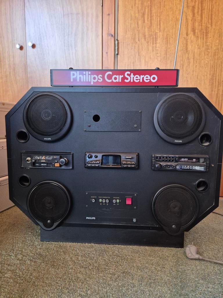 Autoradio display Philips uit autoshowroom, Auto diversen, Ophalen