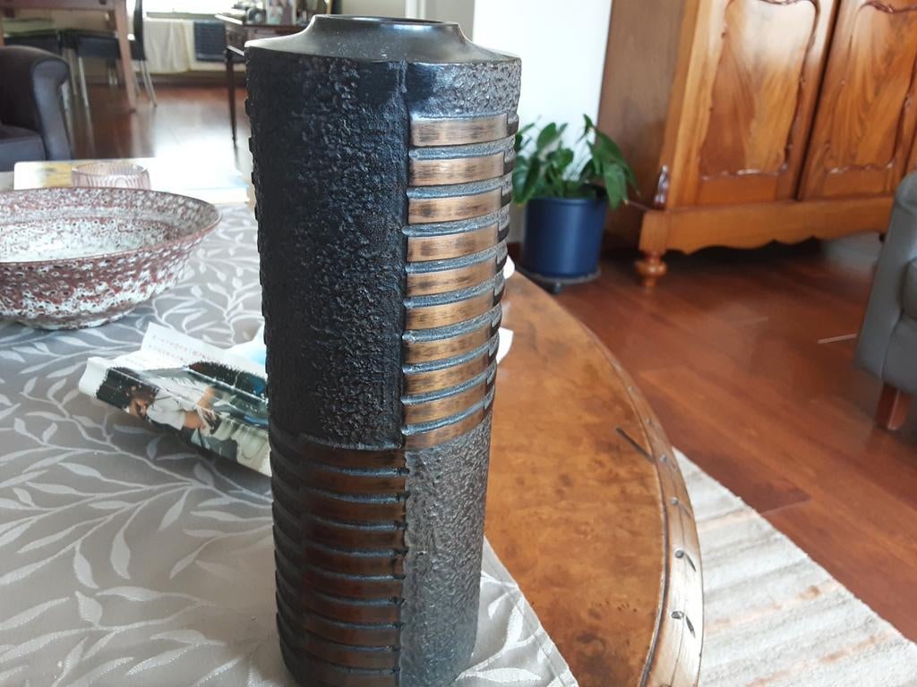 Bronzen Vaas van Japanse kunstenaar - 24 cm hoog, Ophalen of Verzenden