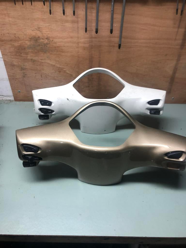 Vespa LX Stuurkap Kilometer Teller met Schakelaars, Ophalen of Verzenden