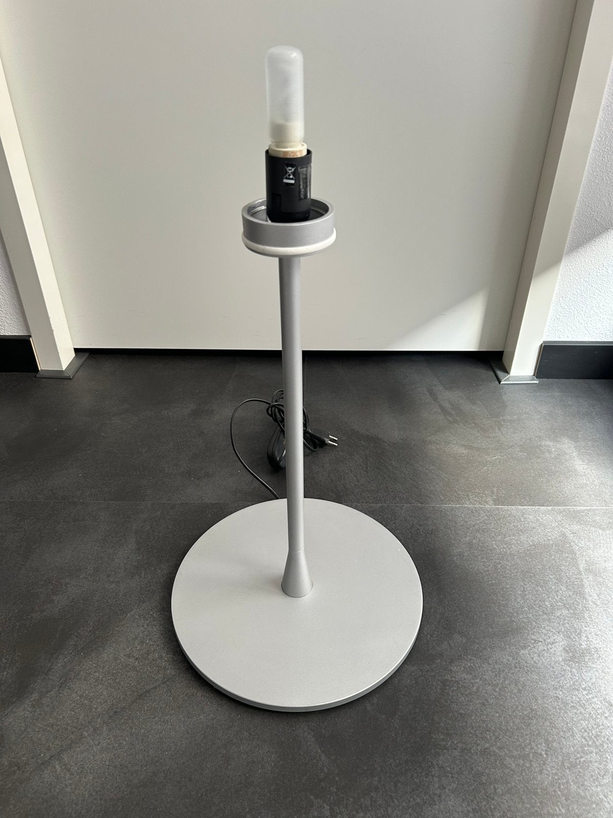 Flos glo T2 dimbare tafellamp zonder glazen kap, Huis en Inrichting, Lampen | Tafellampen, Ophalen, Zo goed als nieuw