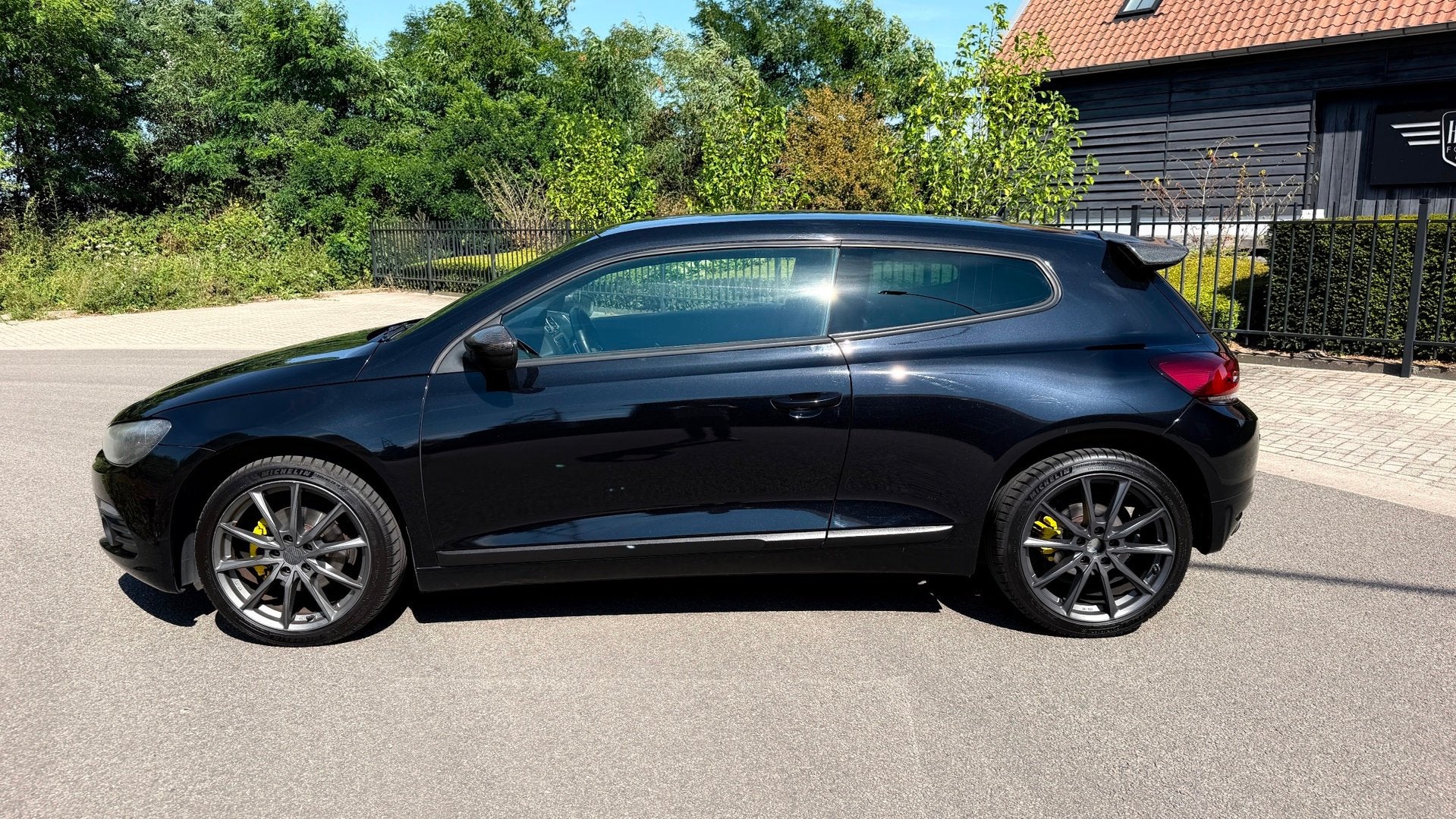 Volkswagen Scirocco 1.4 TSI Highline Plus Airco/Ecc Apple Ca, Auto's, Voorwielaandrijving, Stof, Gebruikt, Zwart