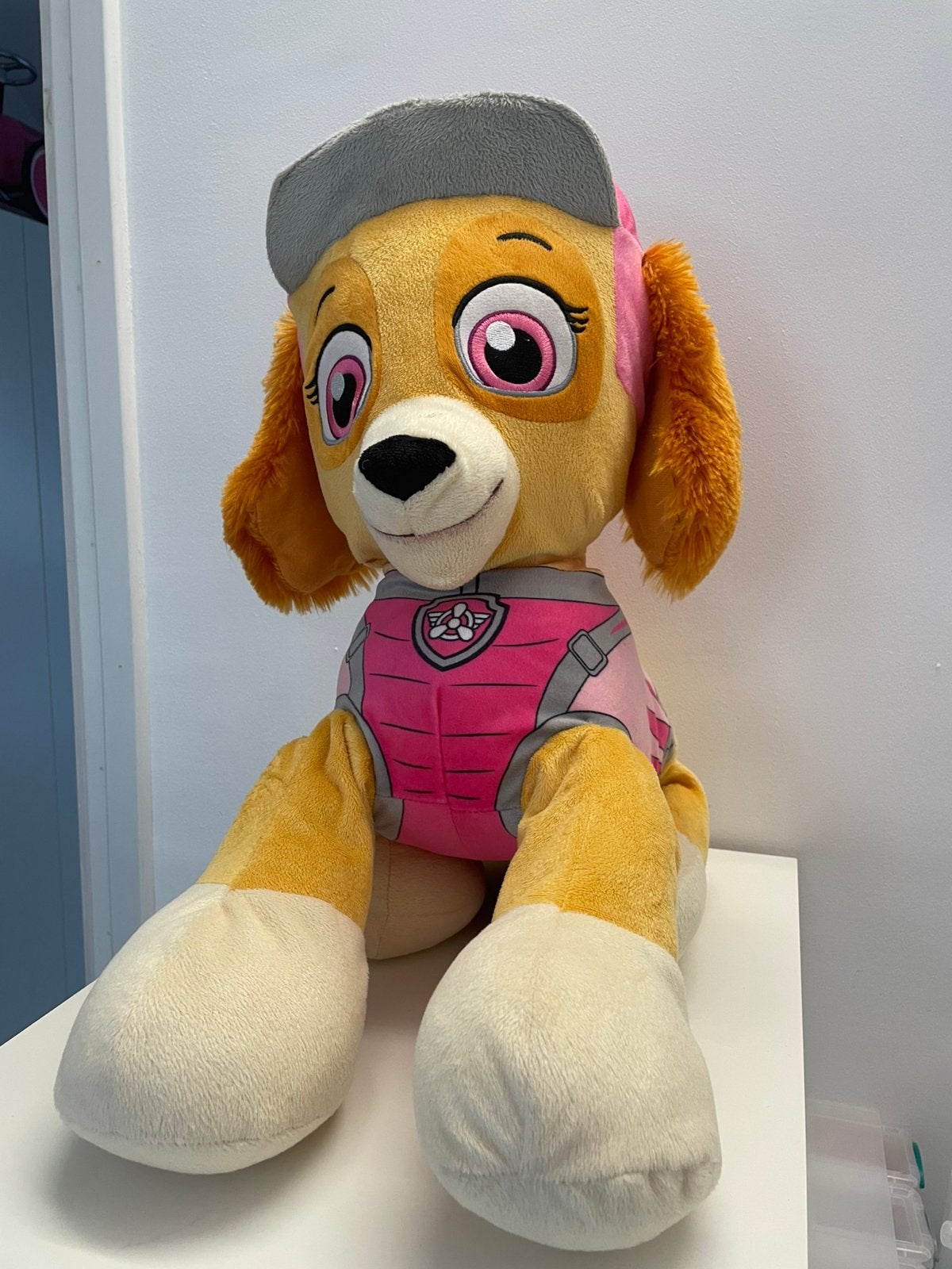 Grote Paw Patrol Skye knuffel - Zo goed als nieuw, Overige merken, Zo goed als nieuw, Middelgroot (20 tot 80 cm), Met kleding of accessoire