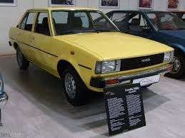 RUILEN: Toyota Corolla KE70 oldtimer vraagbaak boekje, Ophalen of Verzenden, Gelezen, Toyota