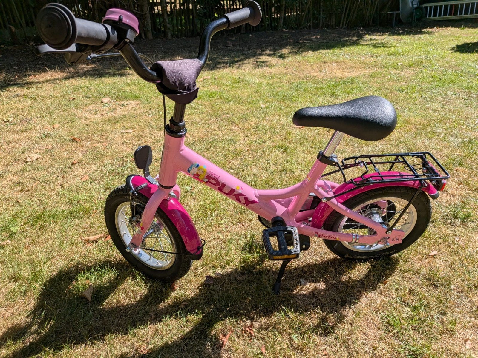 Roze Puky youke kinderfiets 12 inch, Fietsen en Brommers, Fietsen | Kinderfietsjes, Ophalen, Terugtraprem, Zijwieltjes, Gebruikt