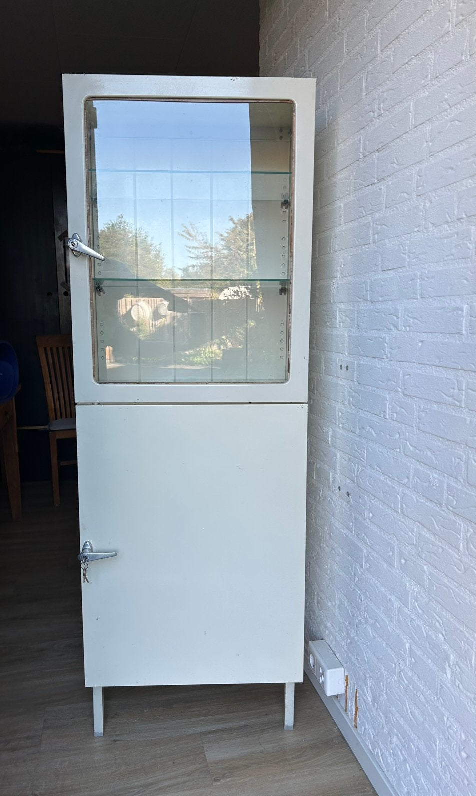 Oude vintage dokterskast / apotheekkast, Ophalen, 50 tot 100 cm, Metaal, 150 tot 200 cm