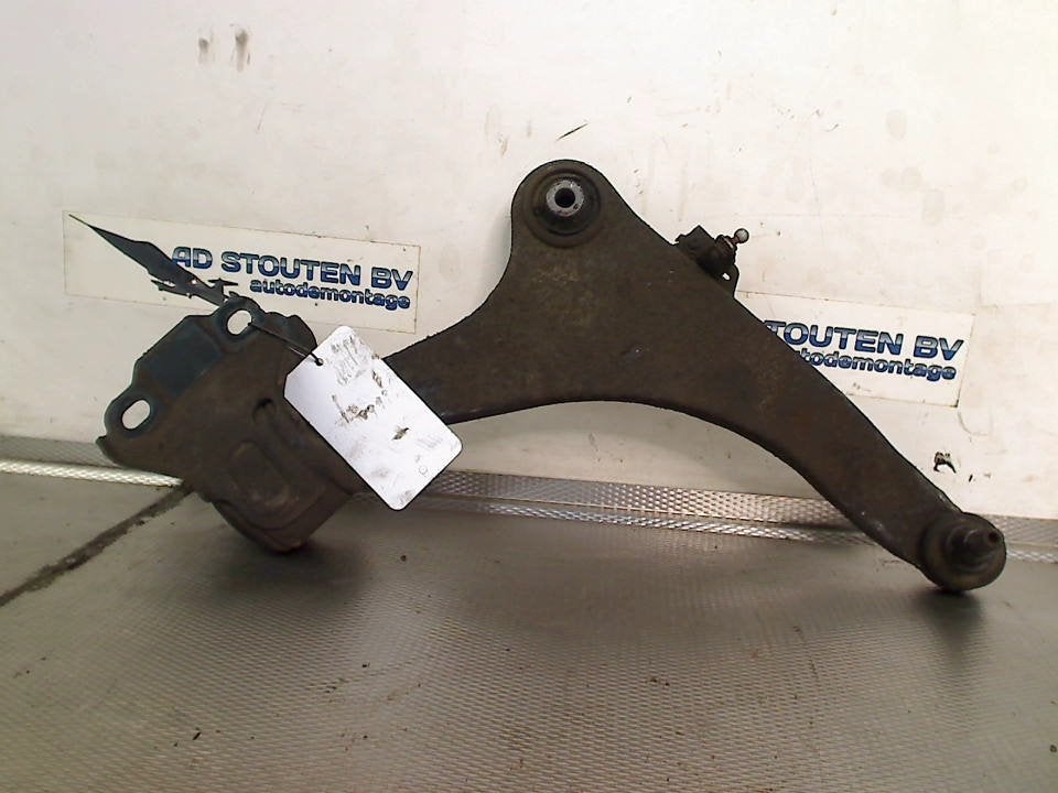 Draagarm Rechts Voor Volvo V70 (BW) (2010-10/2015-12), Gebruikt, Siegburger Straße 229, Köln 50679, , Duitsland, Info@volvocars.com