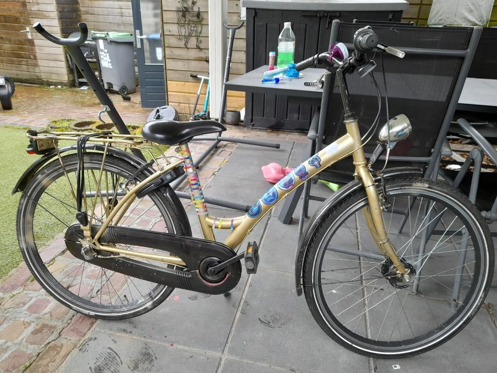 26 inch fiets met kleurrijke stickers, Ophalen, Gebruikt, 26 inch of meer