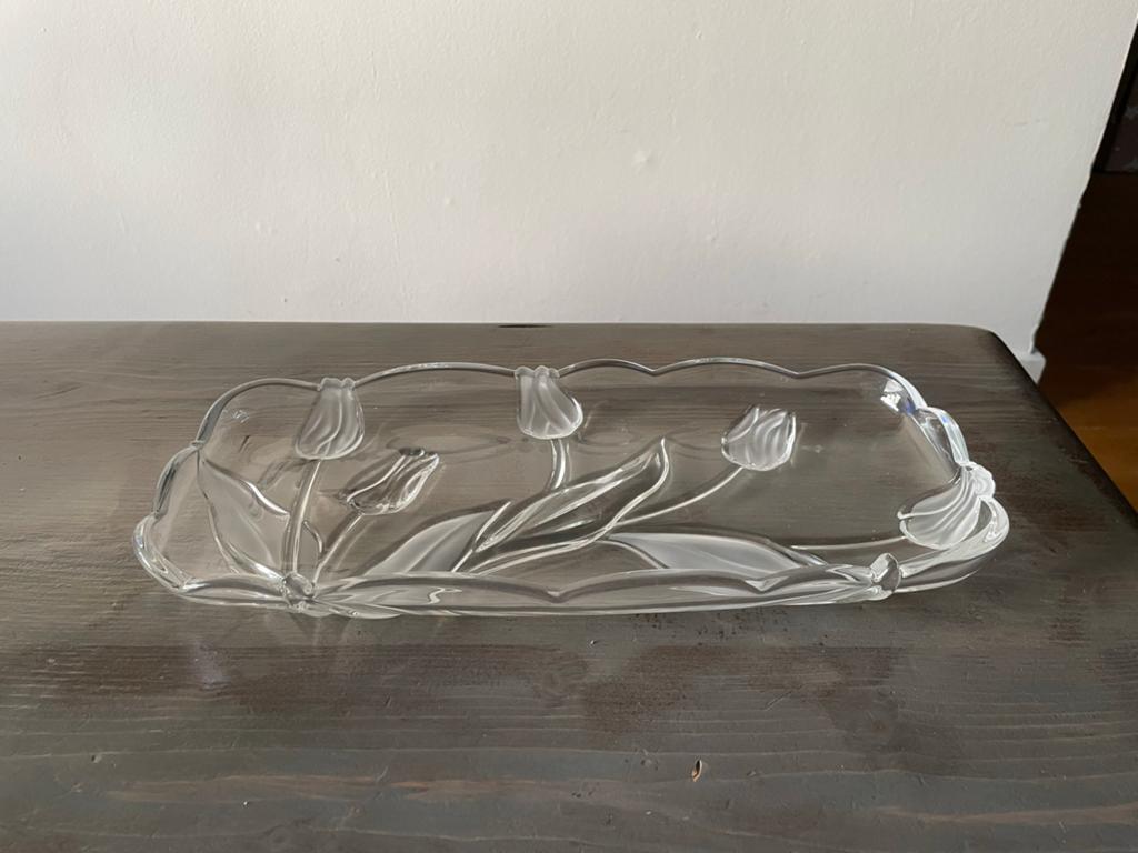 Kristallen schaal met tulp motief, Huis en Inrichting, Ophalen of Verzenden, Zo goed als nieuw, Rond, Glas