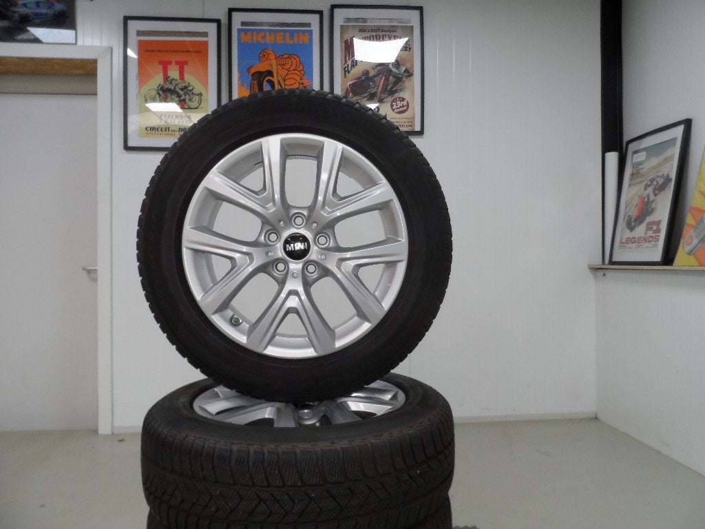 17 inch Mini Countryman origineel winter velgen set, Info@mini.com, Gebruikt, Duitsland, Banden en Velgen