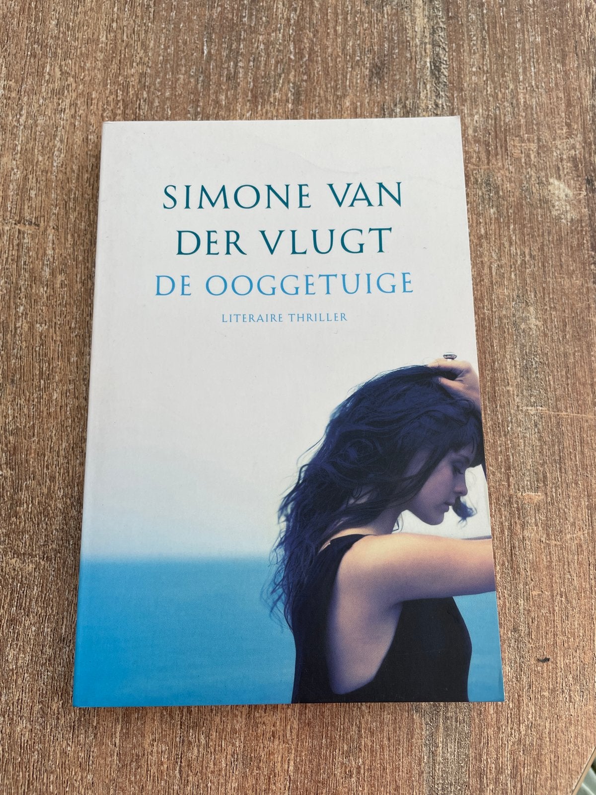 De Ooggetuige - Simone van der Vlugt (Literaire thriller), Ophalen of Verzenden, Gelezen, Nederland