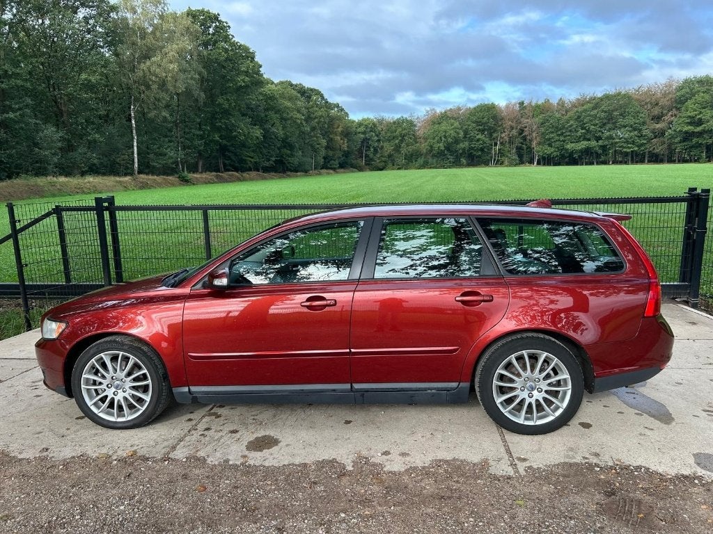 Volvo V50 2.4 5 cil. Geartronic, compleet, goed onderhouden, Auto's, Zwart, 700 kg, Parkeersensor, 2435 cc
