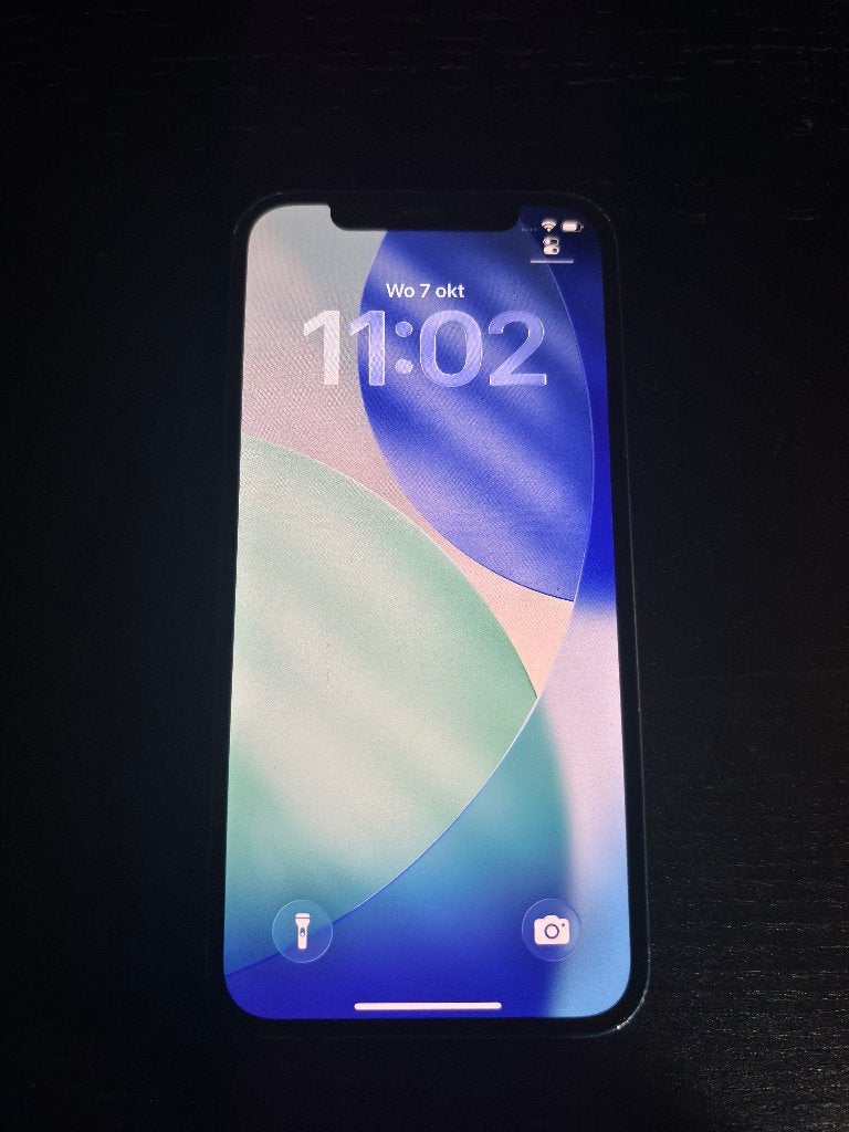 Apple iPhone 12 64GB Blauw – 85% batterij – Inclusief hoesje