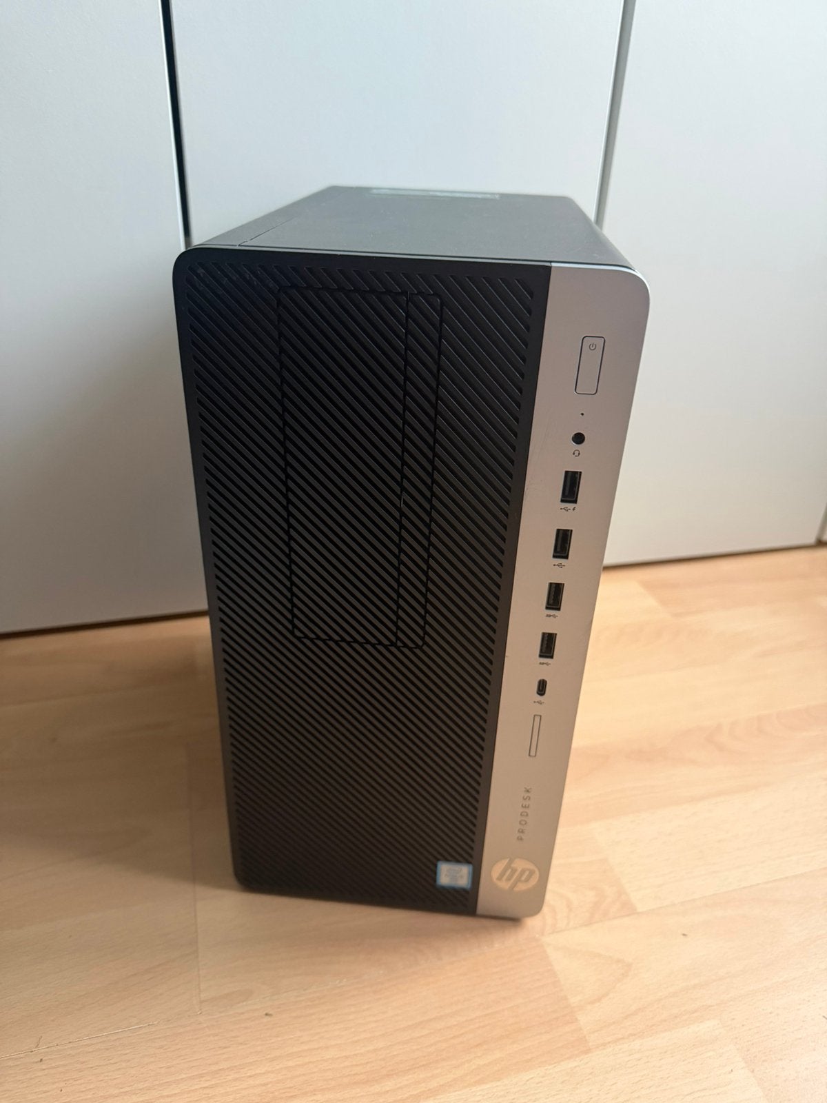 Desktop (PC) intel core i7 8gb ram 238gb opslag, Computers en Software, Desktop Pc's, Ophalen, Zo goed als nieuw, 3 tot 4 Ghz
