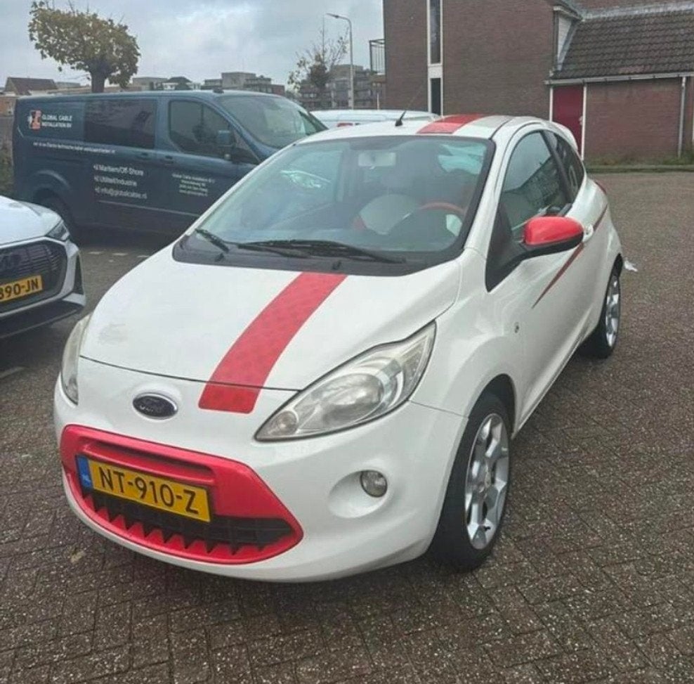 Ford Ka 1.2 51KW 2010 Wit, Voorwielaandrijving, 1242 cc, 4 cilinders, 4 stoelen