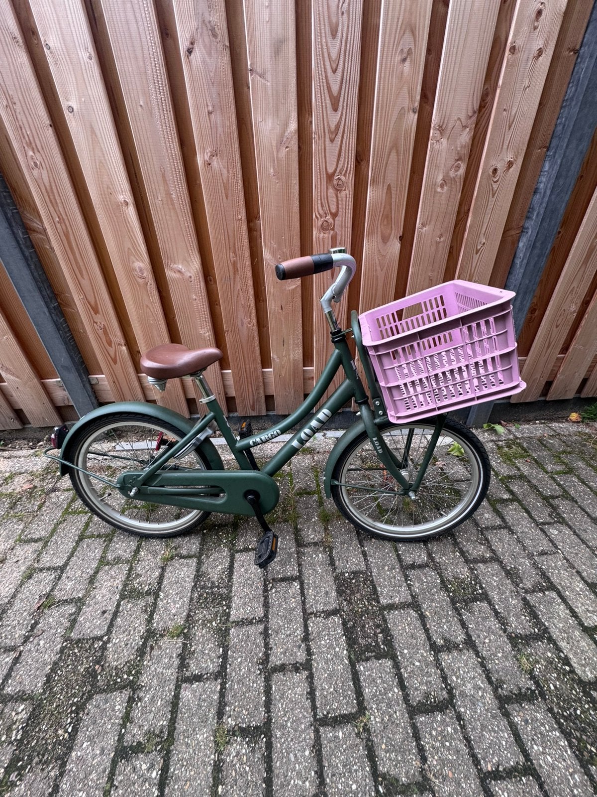 Mooie cargo load 20” meisjes fiets, Fietsen en Brommers, Fietsen | Meisjes, Ophalen, Zo goed als nieuw, Terugtraprem, 20 inch