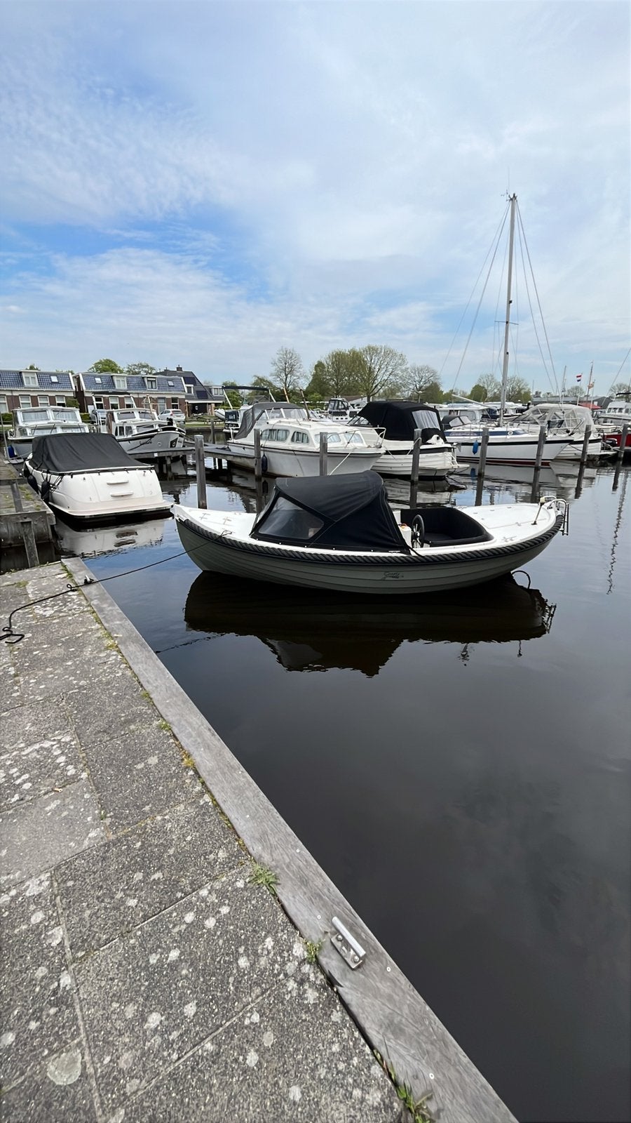 Gentle 530 Sloep met trailer en Suzuki 15 pk motor, Watersport en Boten, Sloepen, Ophalen of Verzenden, Zo goed als nieuw, Trailer