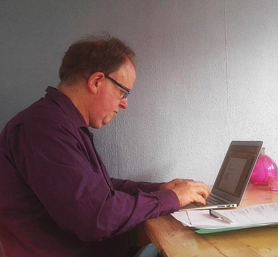 Redacteur corrigeert je scriptie, sollicitatie, speech, etc.