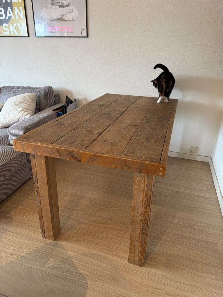 Robuuste houten eettafel - Perfect voor gezellige diners, Huis en Inrichting, Tafels | Eettafels, Gebruikt, 150 tot 200 cm, Vier personen