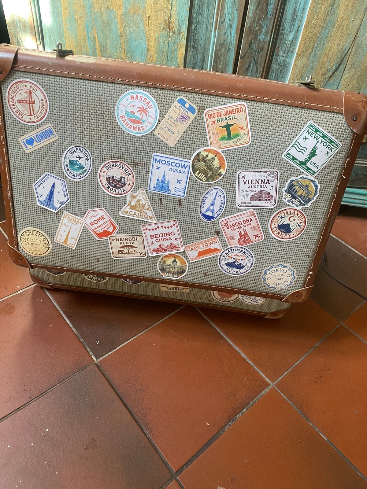 Vintage koffer met reisstickers, Ophalen of Verzenden, Zo goed als nieuw, Minder dan 35 cm, Minder dan 50 cm