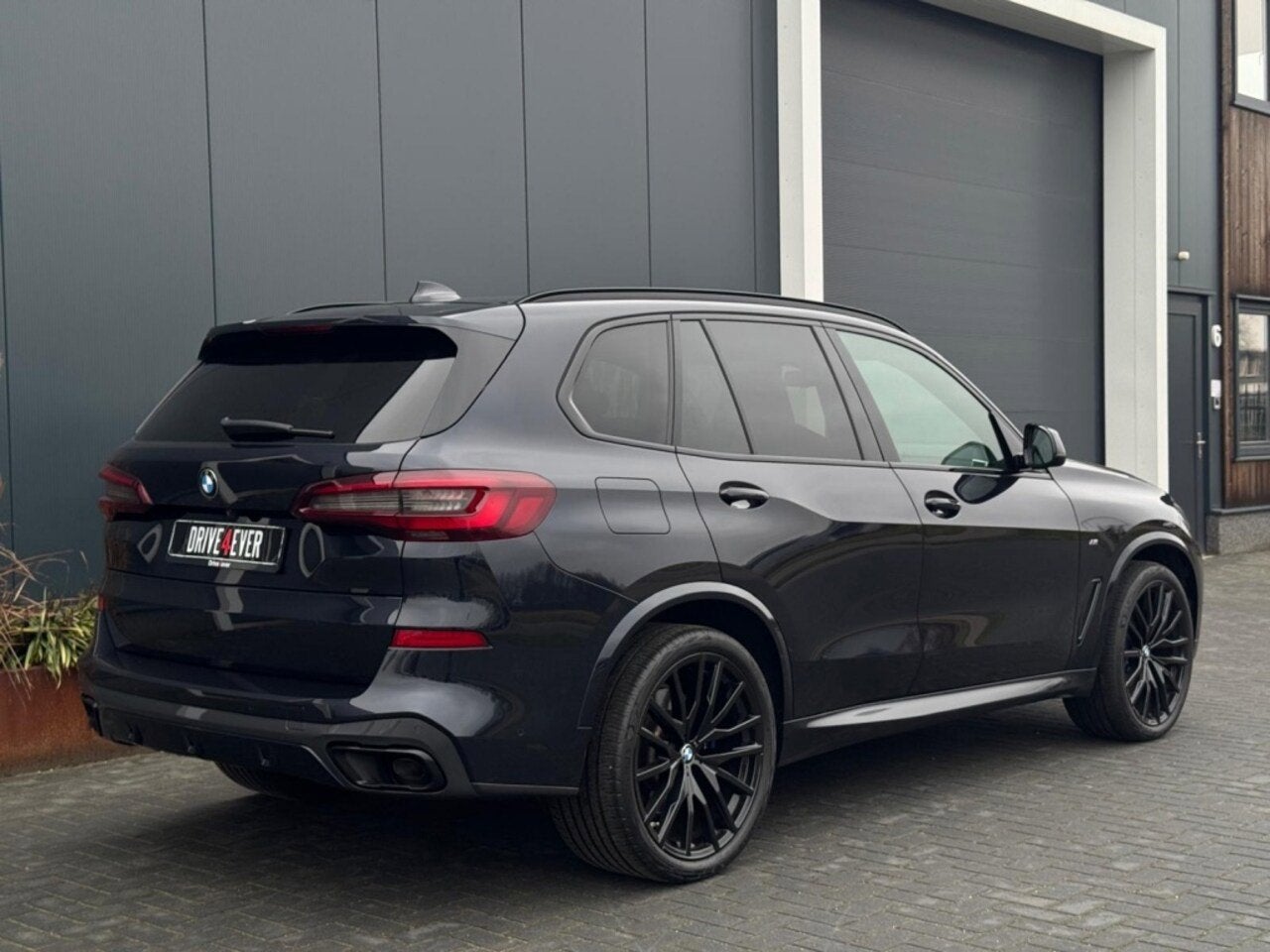 BMW X5 xDrive40d | M Pack | 22 inch | Kuipstoelen | Pano, Auto's, Automaat, Gebruikt, 2993 cc, Met garantie (alle)