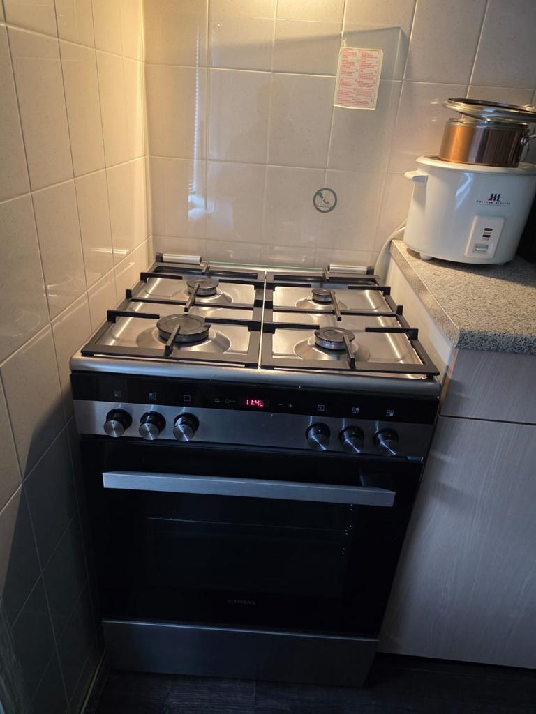 Siemens gasfornuis met oven (HX9R3AE50N), Witgoed en Apparatuur, Fornuizen, Ophalen, Gebruikt, Hete lucht, 60 cm of meer