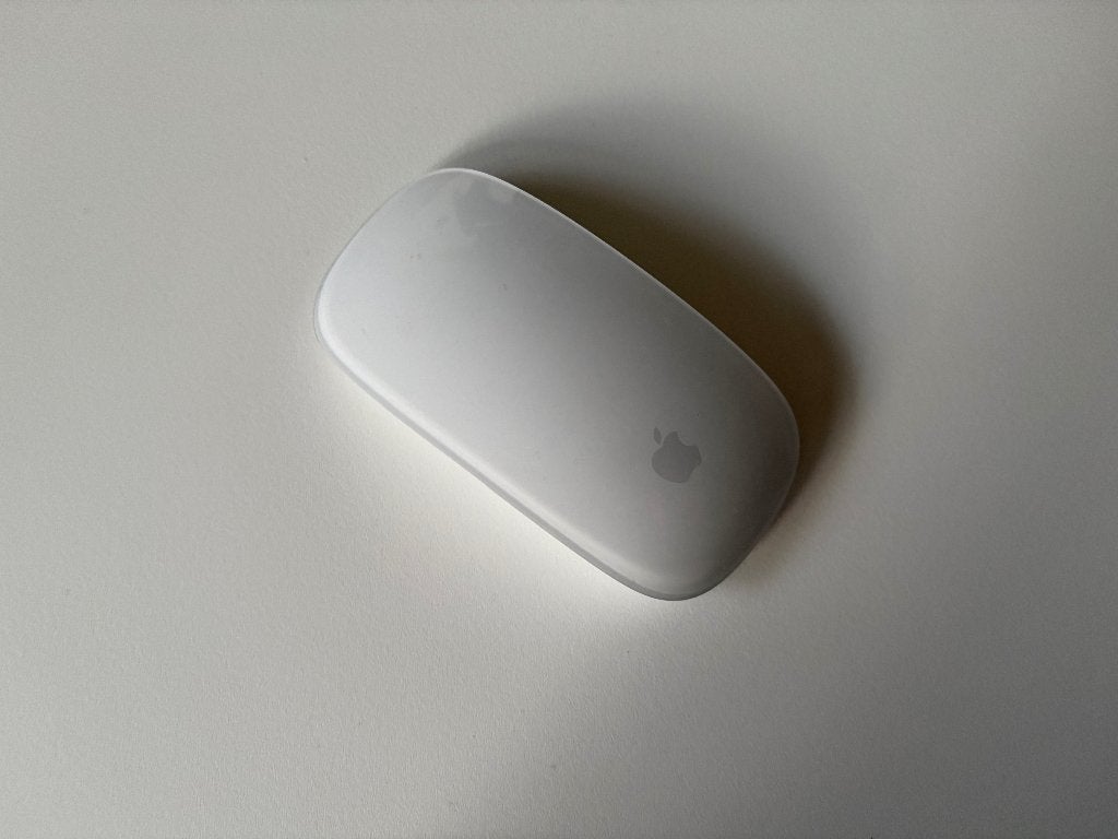 Apple Magic Mouse 2 – Draadloos – Zeer Goede Staat, Computers en Software, Muizen, Zo goed als nieuw, Muis, Draadloos, Ophalen of Verzenden