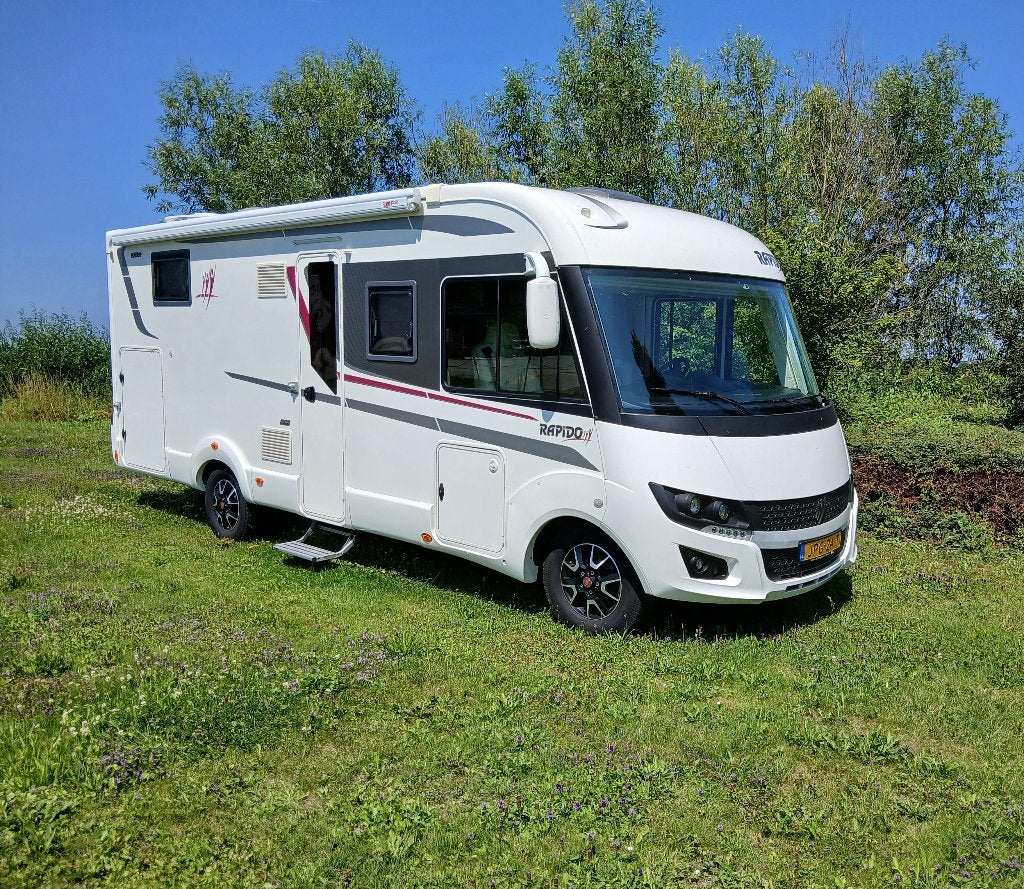 Rapido 886F integraal camper 2.3 160pkautom 2020 queensbed, Ringverwarming, 7 tot 8 meter, Diesel, Afzuigkap