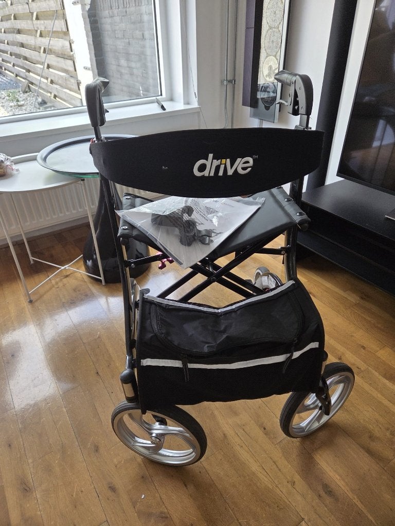 Luxe Rollator Drive Nitro (Zwart) – Zo goed als nieuw!, Ophalen, Lichtgewicht, Zo goed als nieuw