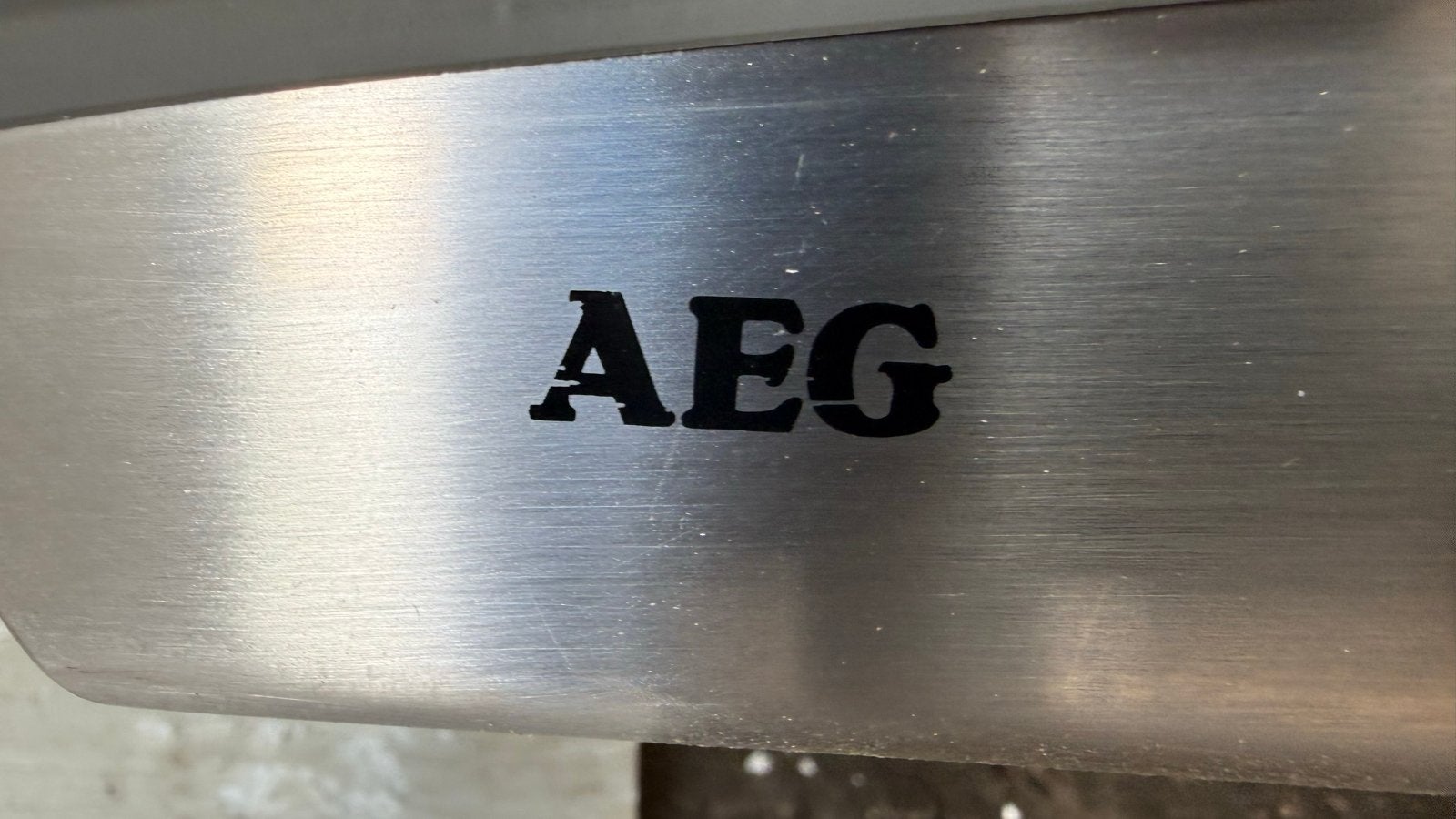 Vrijhangende AEG afzuigkap - Modern design, Ophalen of Verzenden, Gebruikt, Vrijstaand, Eilandschouwkap