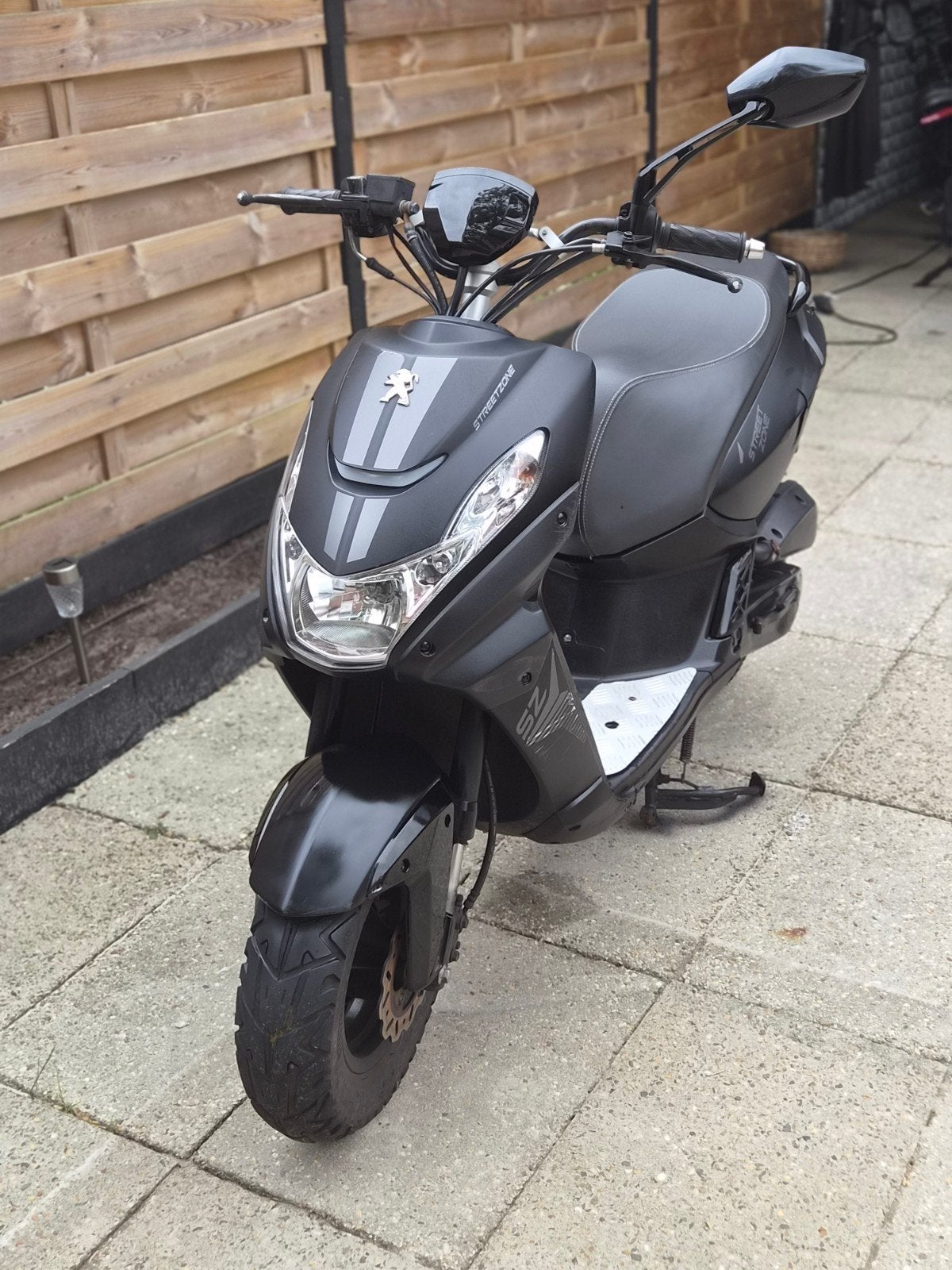 Peugeot Streetzone BJ 2022 25km/h, Fietsen en Brommers, Scooters | Peugeot, Ophalen