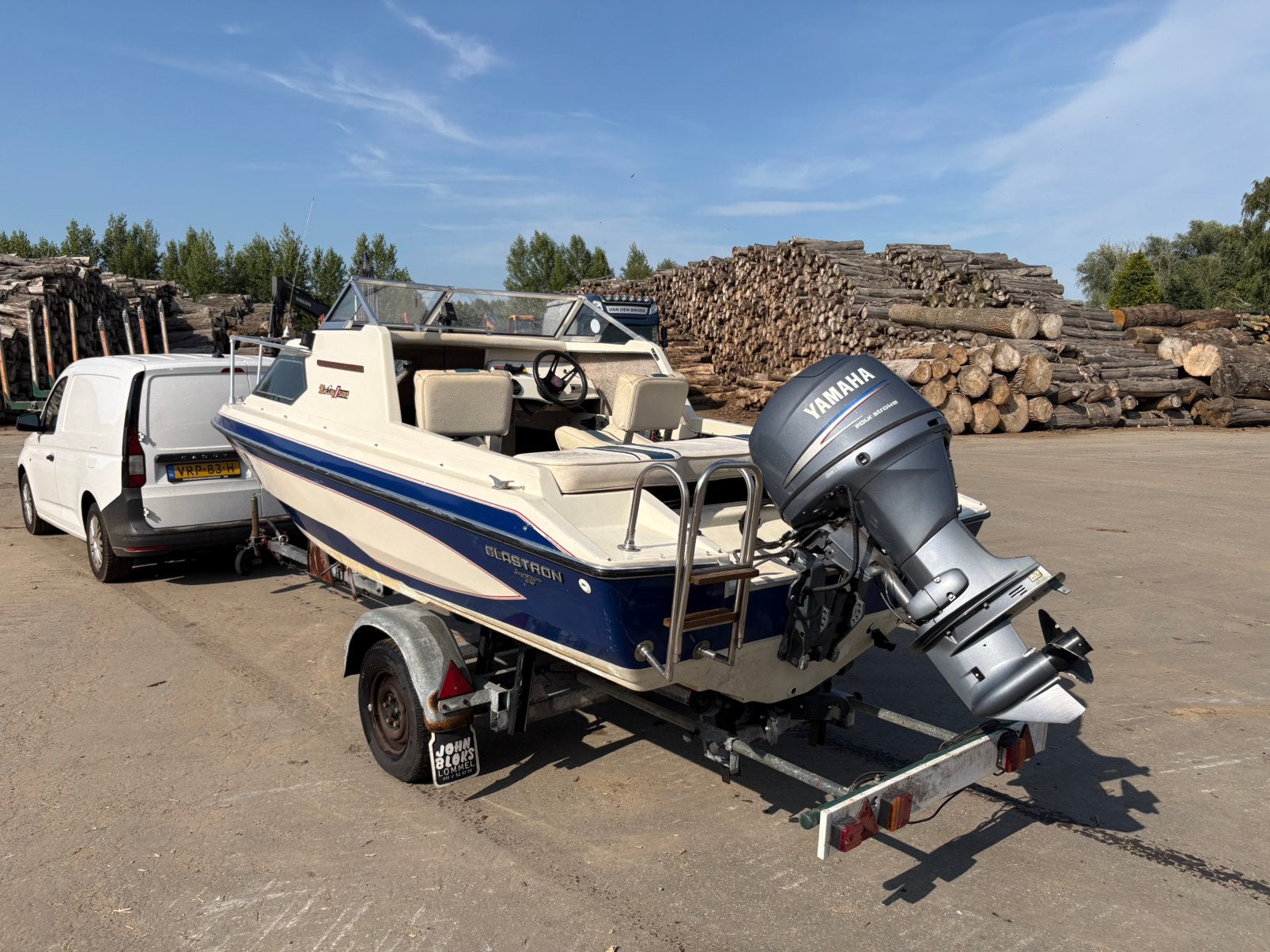 Glastron Carlson 500 met Yamaha 60 pk 4-takt – Vaarklaar!, Watersport en Boten, Ophalen, Zo goed als nieuw, Benzine, Buitenboordmotor