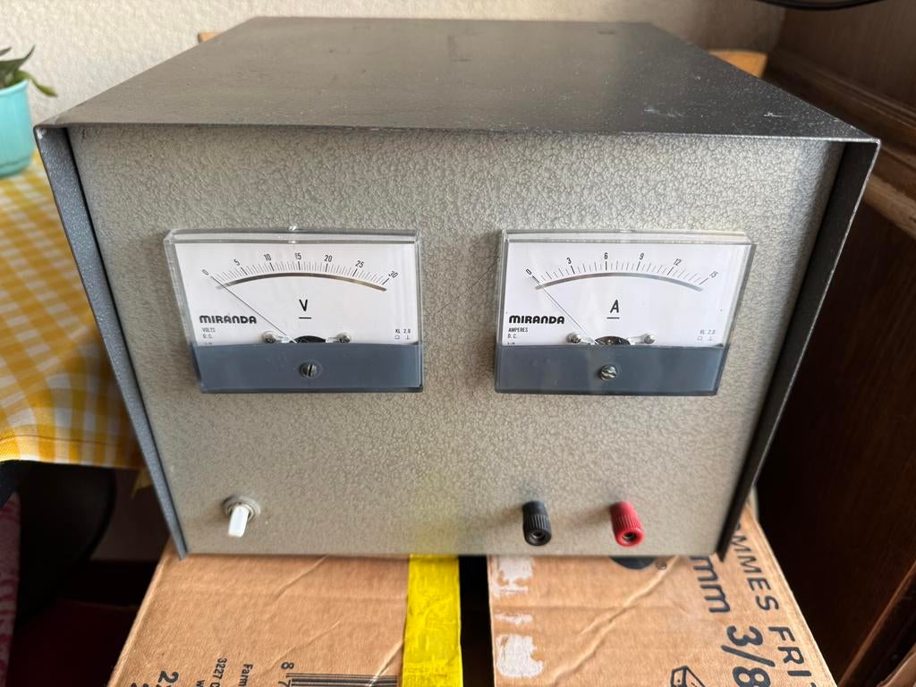 Homemade voeding  13,8 v  10 anp vaste pr ophalen, Telecommunicatie, Ophalen of Verzenden, Zender en Ontvanger