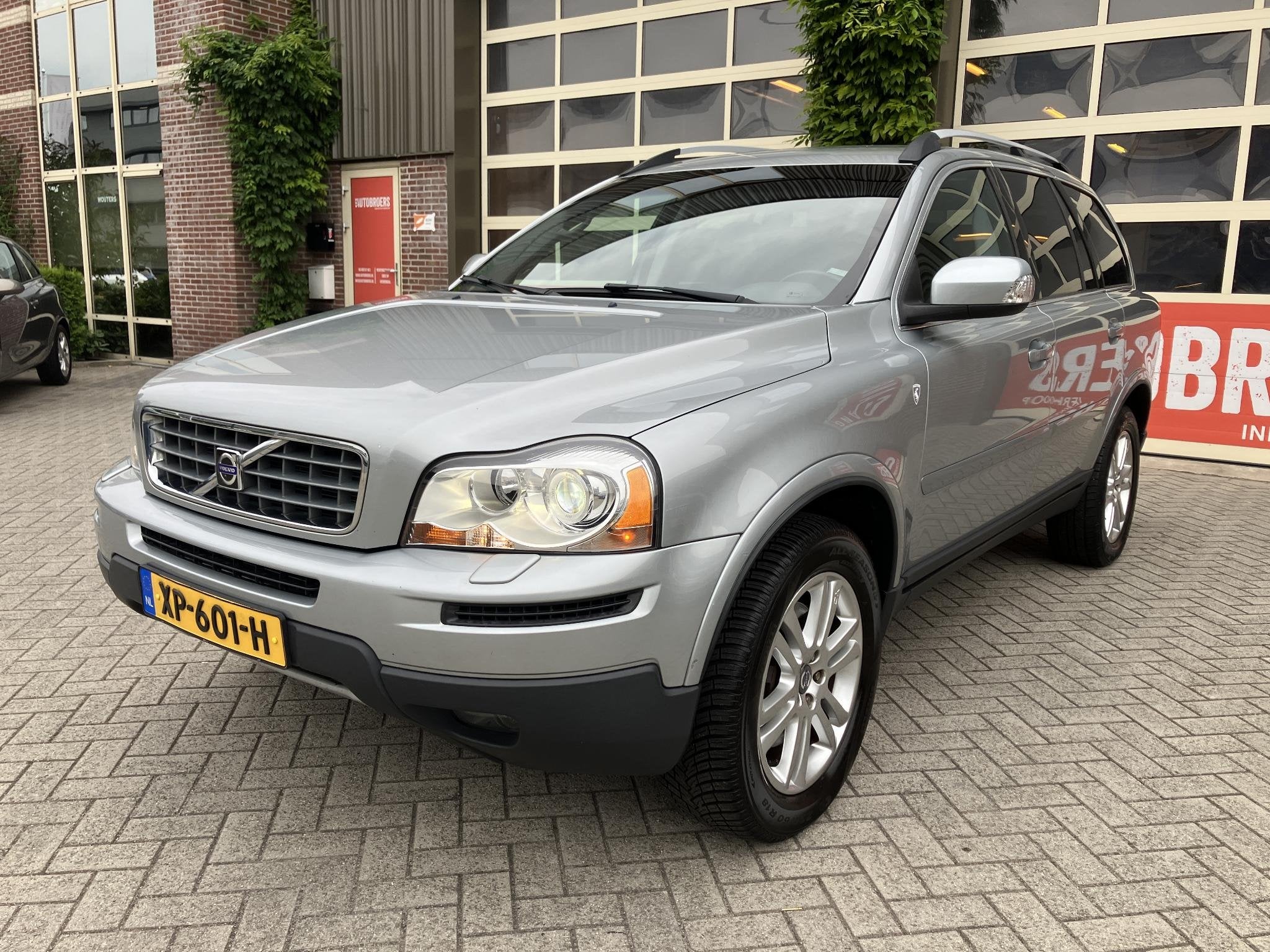 Volvo XC90 3.2 Sport | Goede staat | CarPlay | Camera | Trek, Auto's, Gebruikt, Zwart, 7 stoelen, Leder