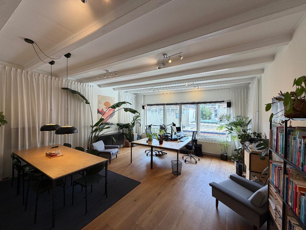 Rustige en ruime werkplek Nieuwegracht, Utrecht, Ophalen