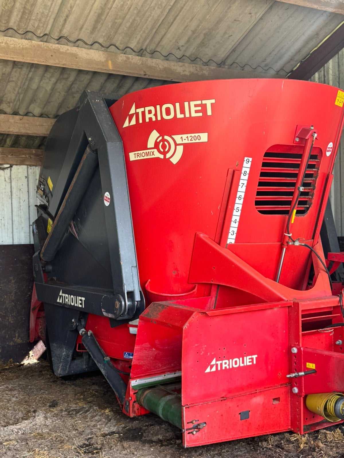 Trioliet Hoogeveen, Ophalen, Vee
