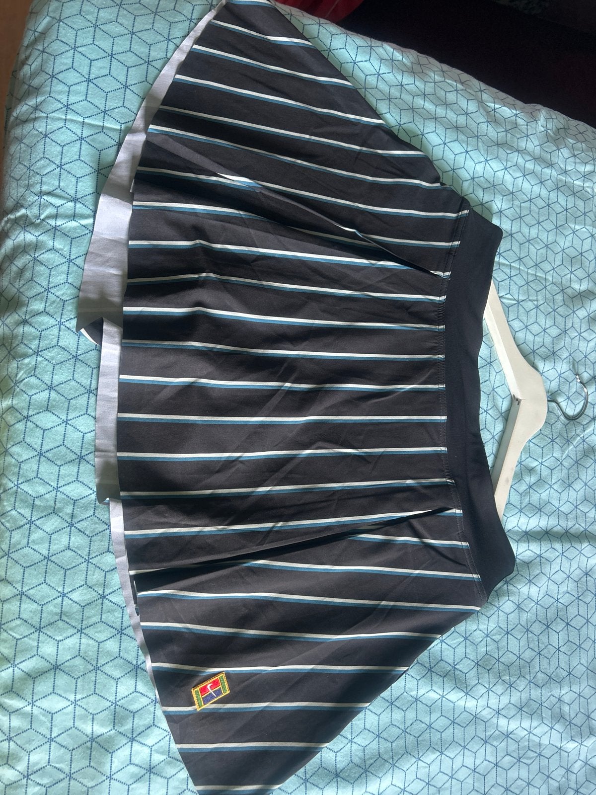 Nike tennisrokje met strepen en ingebouwde short, Maat 38/40 (M), Zwart, Nieuw, Ophalen of Verzenden