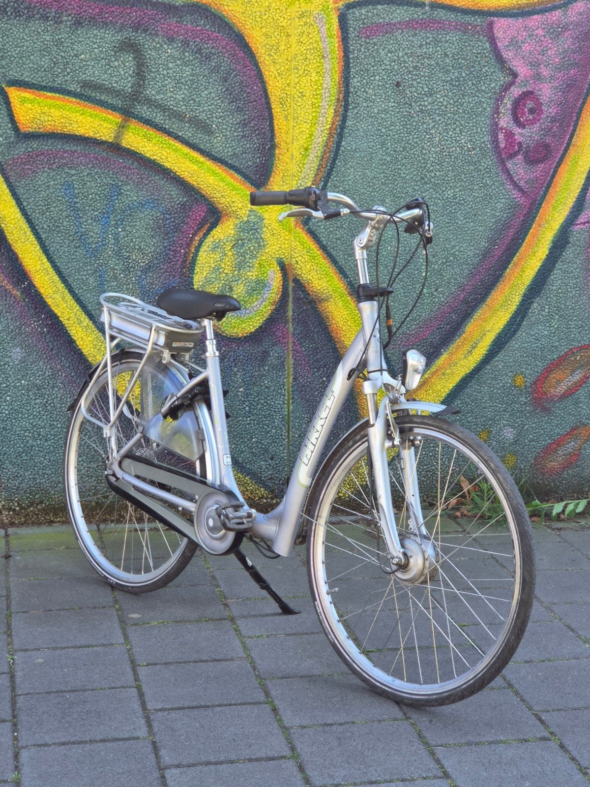 Bikkel elektrische fiets lage instap, Panasonic accu, 40km, Ophalen of Verzenden