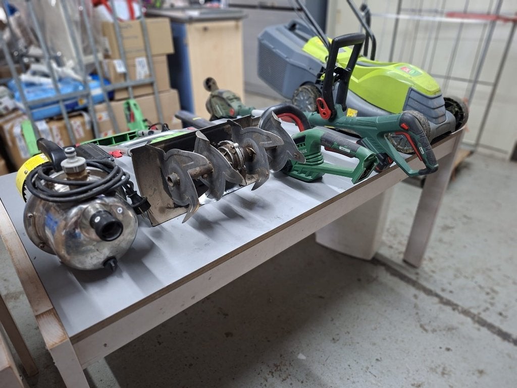 Zeer complete set elec. tuingereedschap, Tuin en Terras, Hand-tuingereedschap, Gebruikt, Overige soorten, Ophalen