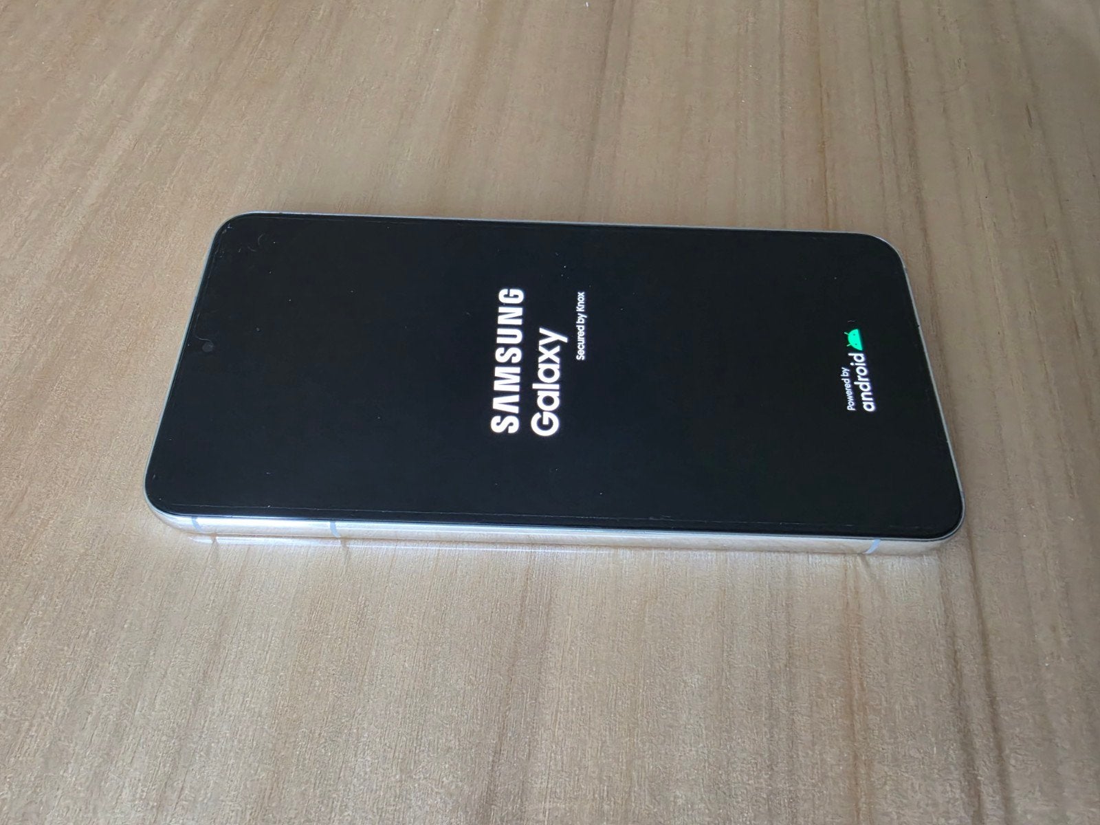 Samsung Galaxy S22 256Gb [NIEUWSTAAT], Zwart, Ophalen of Verzenden, Zo goed als nieuw, Galaxy S22