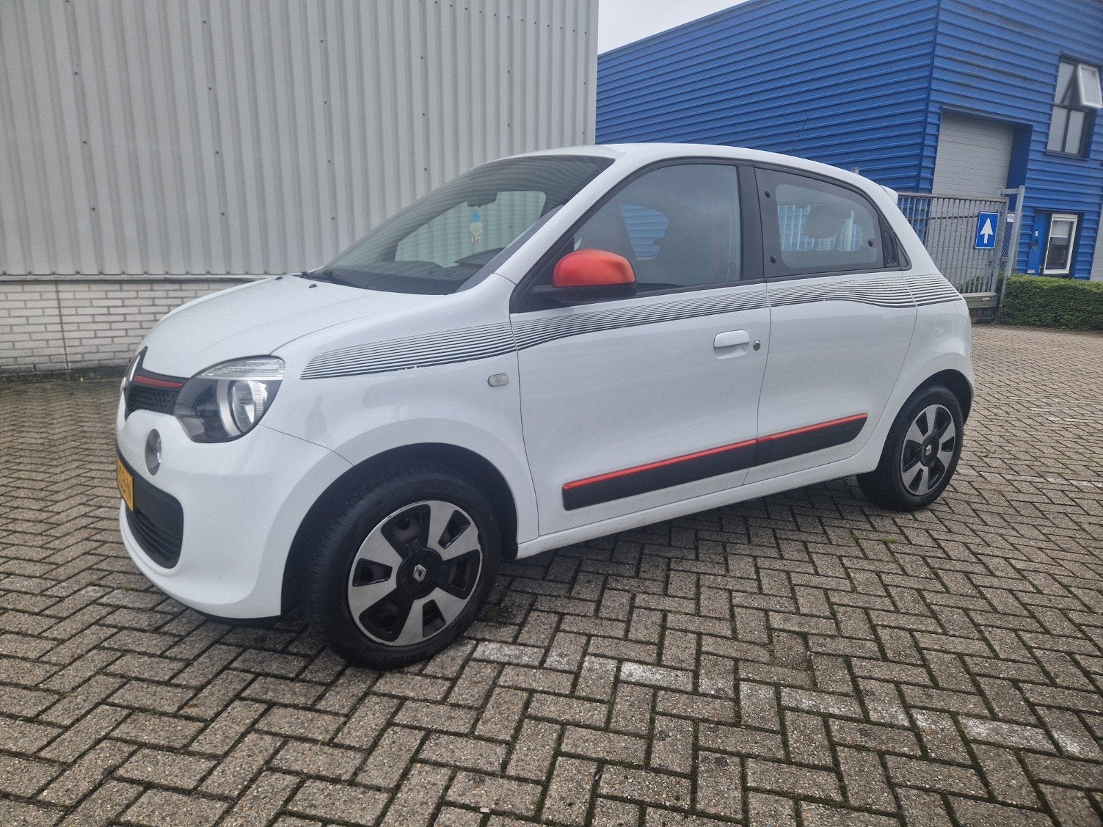 Renault Twingo 1.0 SCE 70 collection Airco 2015 Wit 2015, Auto's, Voorwielaandrijving, Twingo, 840 kg, 4 stoelen