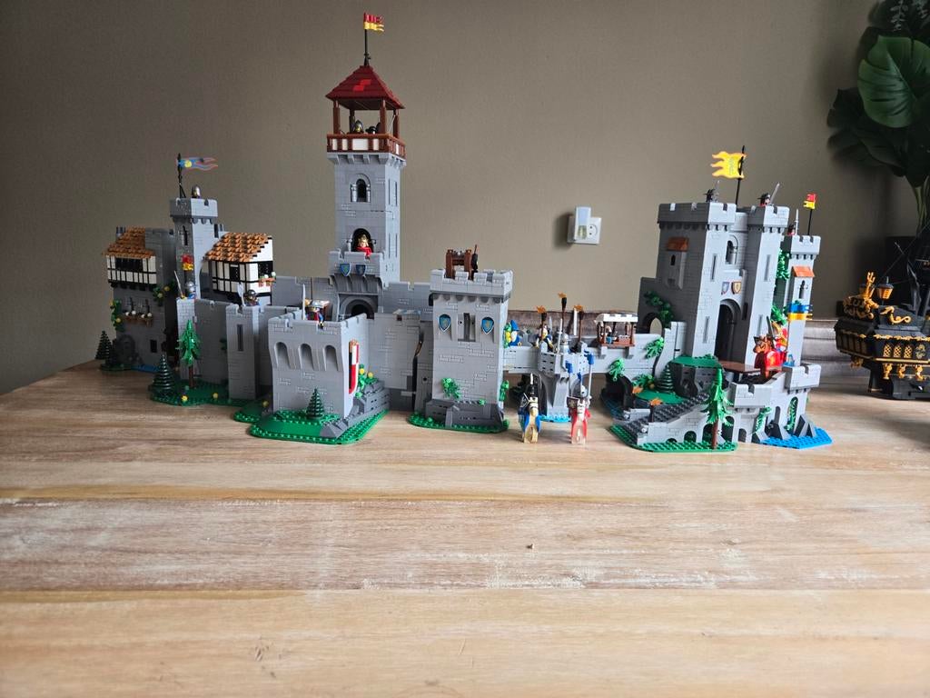 Lego lepin kasteel ridder, Kinderen en Baby's, Speelgoed | Duplo en Lego, Ophalen of Verzenden, Zo goed als nieuw