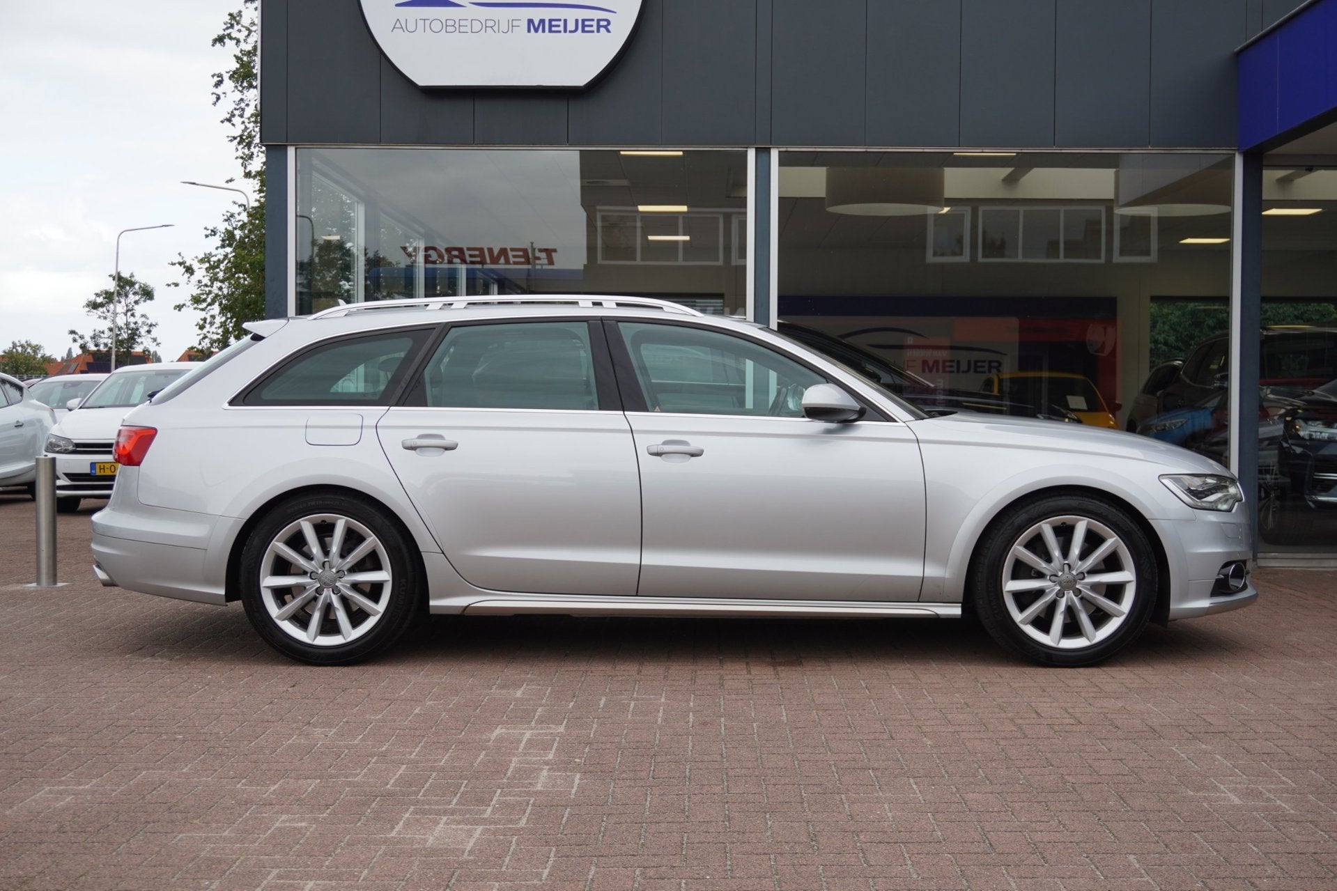 Audi A6 allroad quattro 3.0 TDI Automaat | Airco | Luchtveri, Auto's, Gebruikt, Zwart, 2500 kg, Zilver of Grijs
