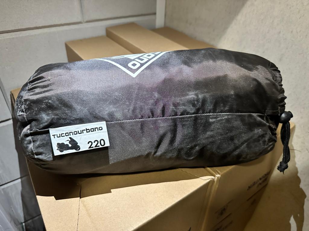 Tucano Urbano 220 hoes scooter motorscooter cover, Fietsen en Brommers, Brommers | Toebehoren, Ophalen, Nieuw