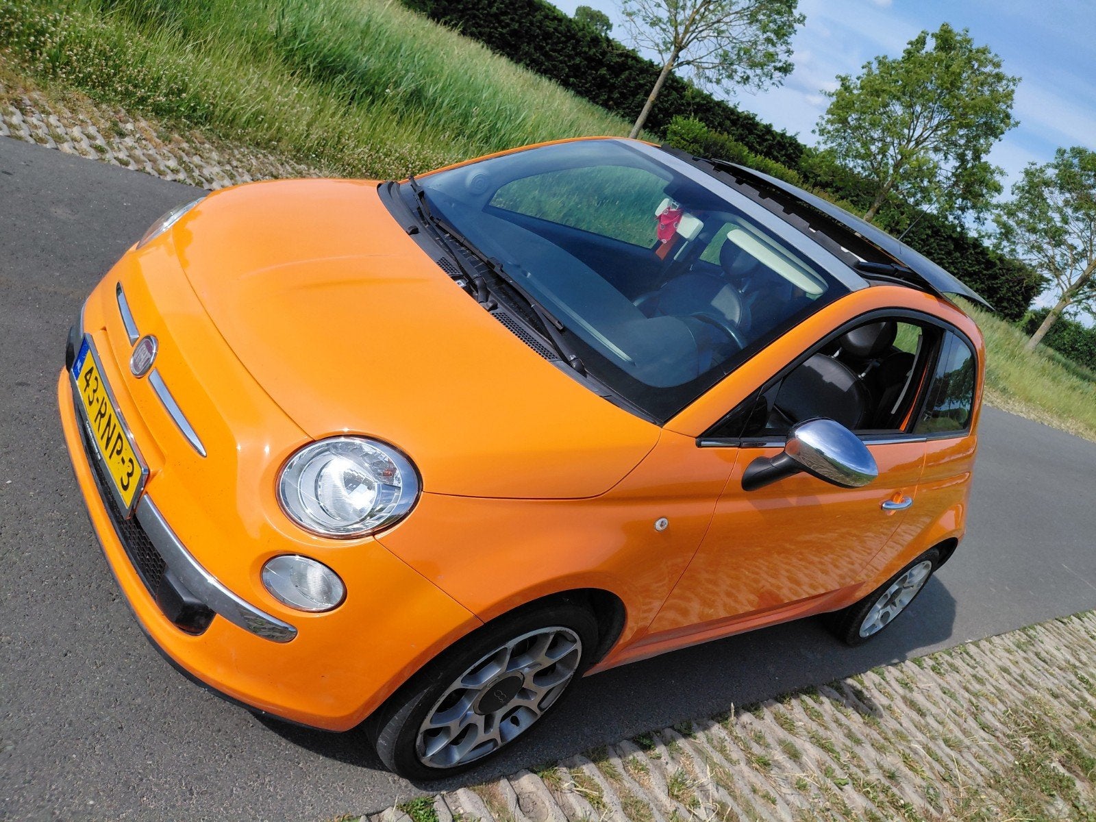 Fiat 500 0.9 Oranje special edition, Auto's, Voorwielaandrijving, 31 €/maand, Overige kleuren, 905 kg