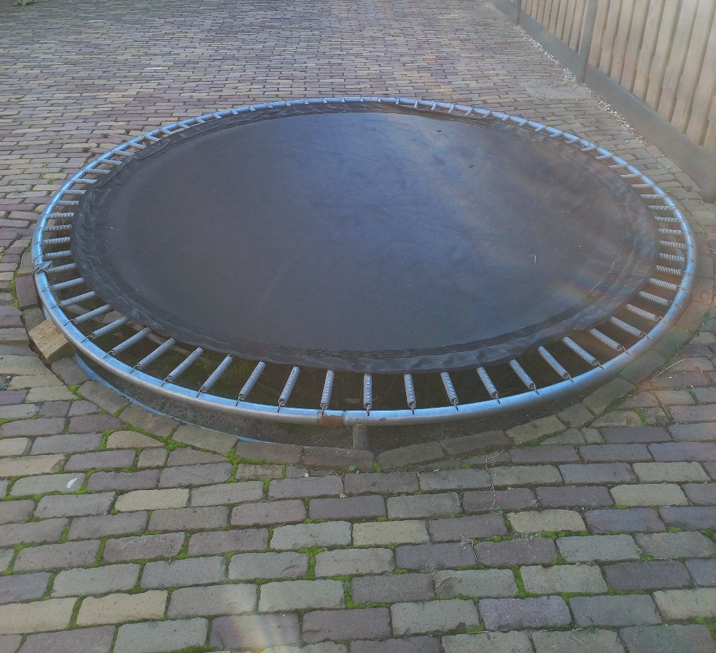 Trampoline, Ophalen, Gebruikt