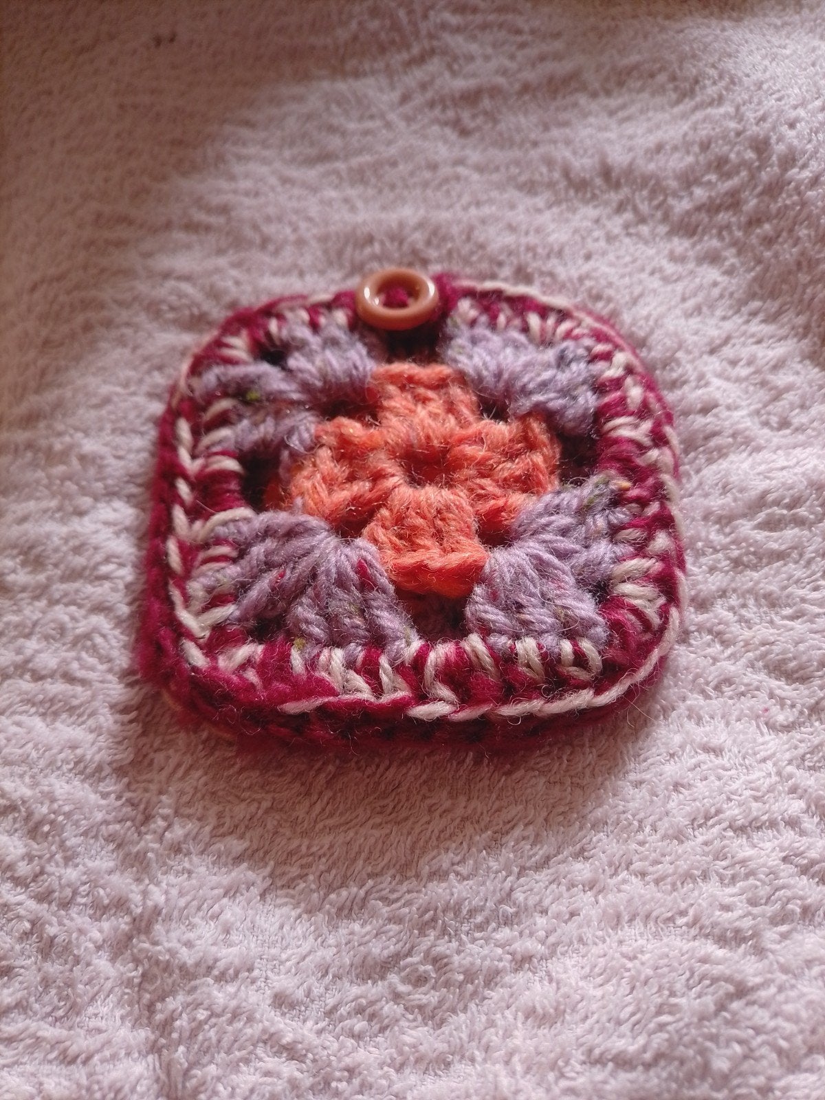 Gehaakte Granny Square oordopjes hoesje, Ophalen of Verzenden, Nieuw, Haken, Overige typen