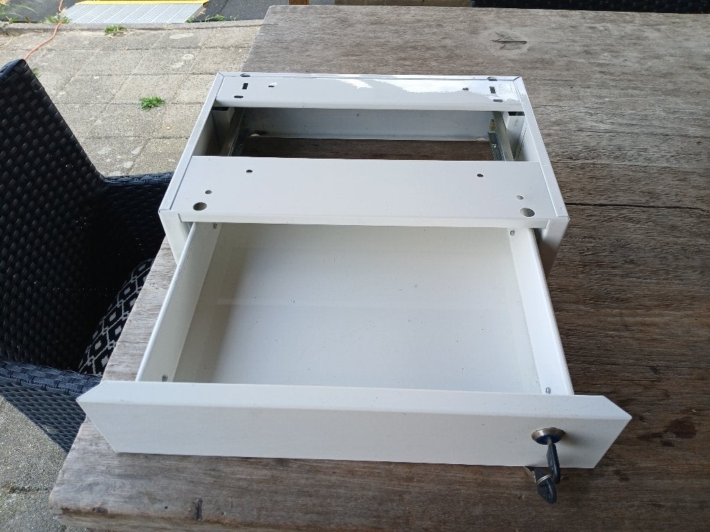LADE - 5 STUKS - STAAL - NIEUW - MET SLOT - ONDERBOUW, Ophalen, Minder dan 50 cm, 1 of 2 laden, Nieuw