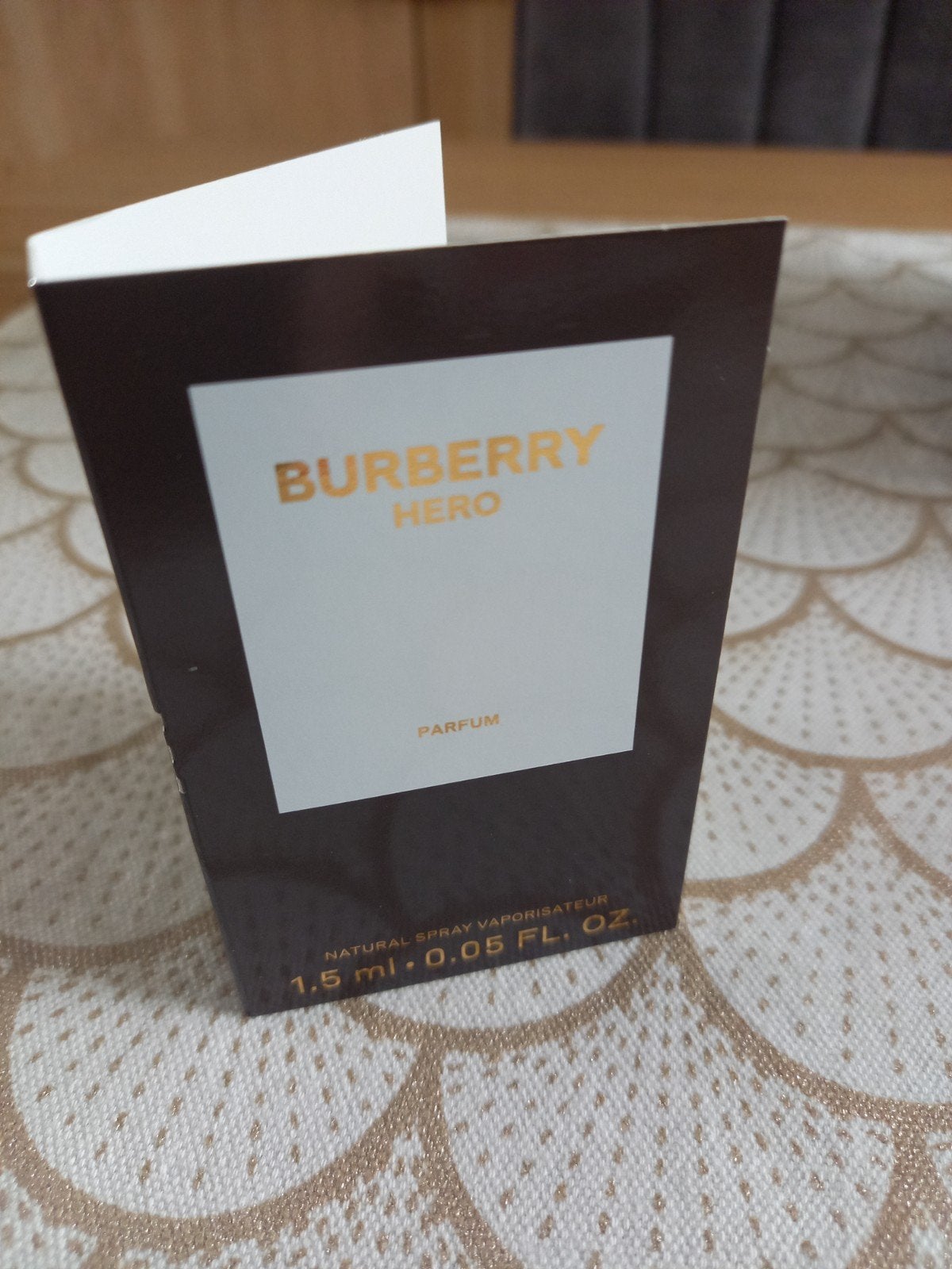 Proefje  Hero van Burberry, Ophalen of Verzenden, Nieuw